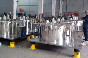 平板式吊袋離心機(jī)的使用方法