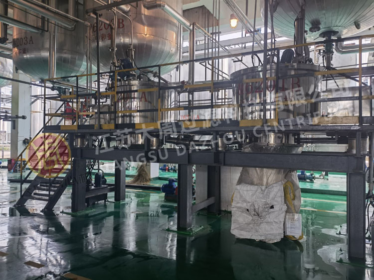 全自動刮刀離心機(jī)在安裝和使用過程中需要注意哪幾點？